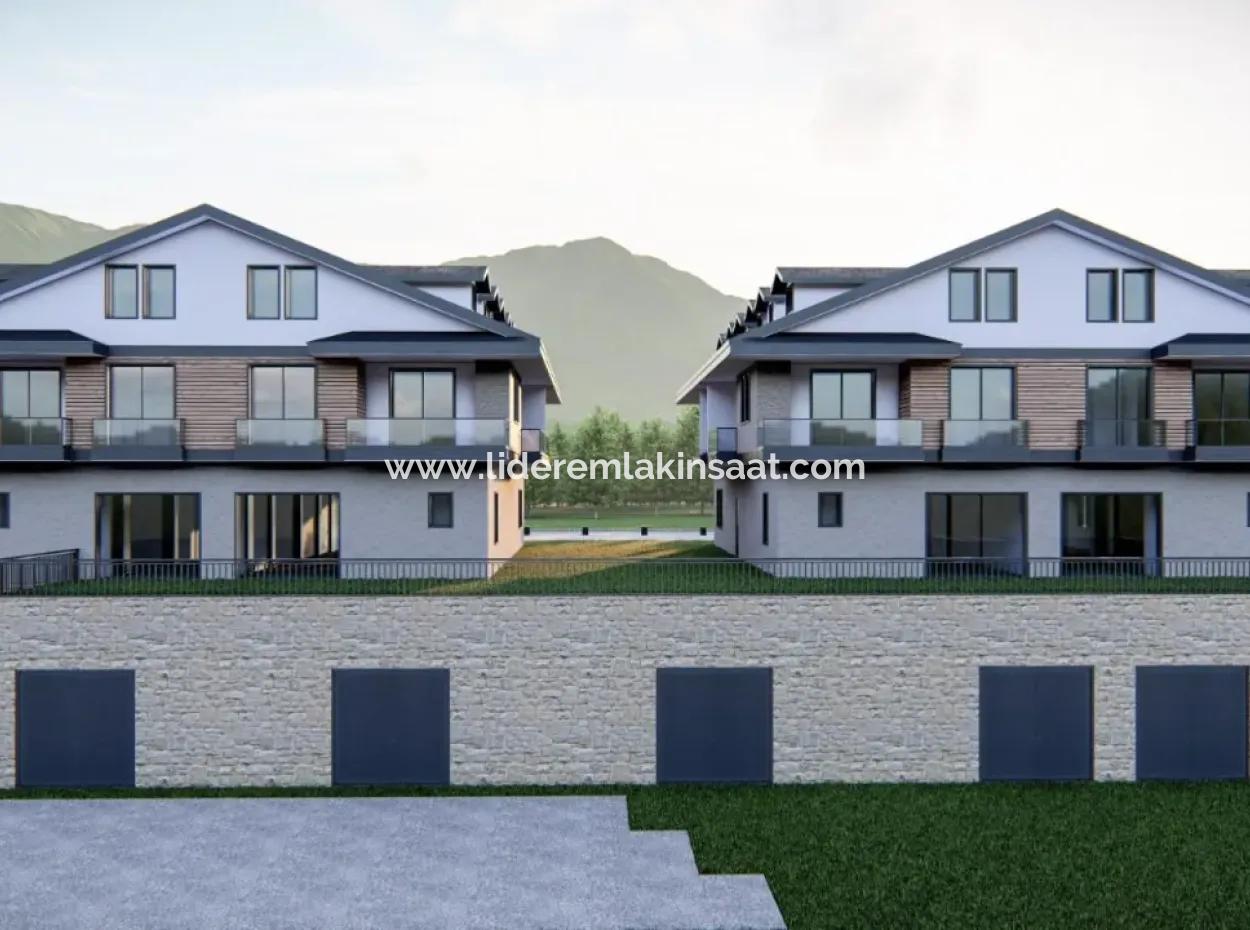 Luxury Apartments With Lake View From The Leading Building