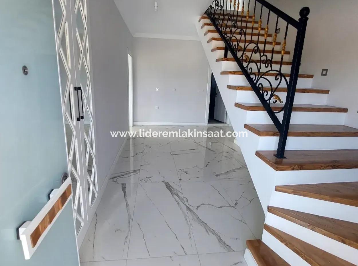 Detached House On A 3000 M² Plot In Köyceğiz Yangi Neighborhood