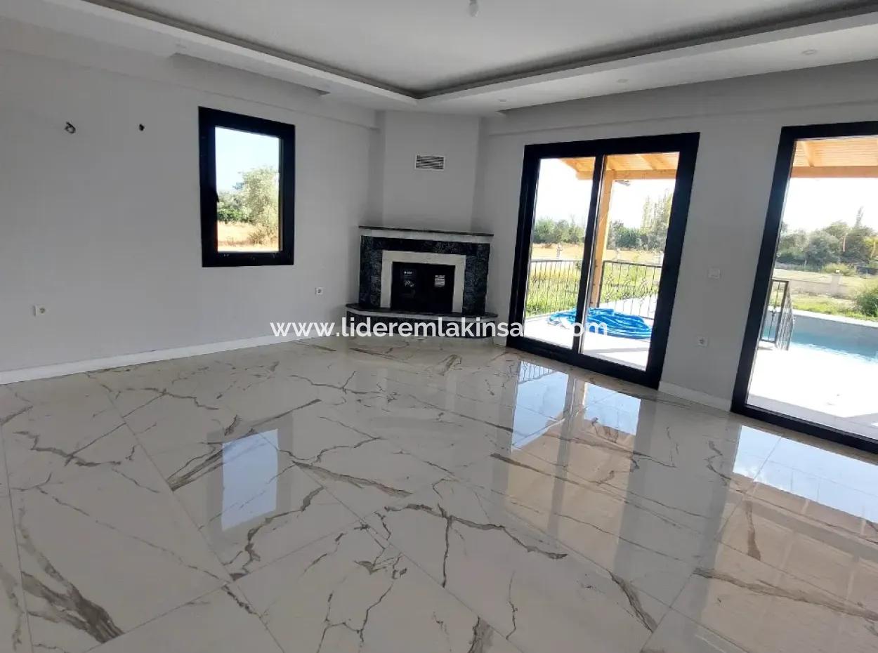 Detached House On A 3000 M² Plot In Köyceğiz Yangi Neighborhood