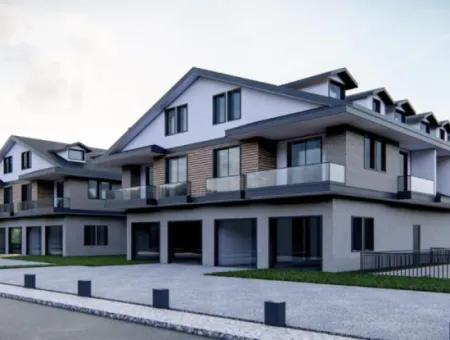 Luxury Apartments With Lake View From The Leading Building