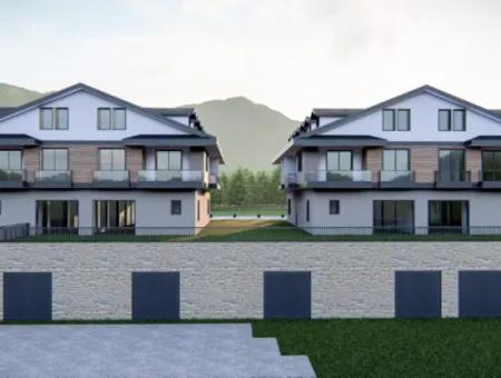 Luxury Apartments With Lake View From The Leading Building