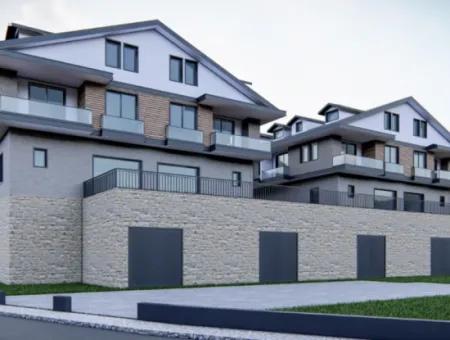 Luxury Apartments With Lake View From The Leading Building