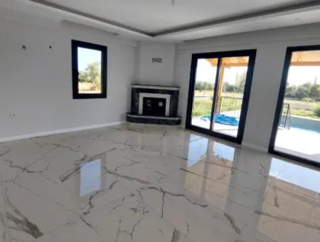 Detached House On A 3000 M² Plot In Köyceğiz Yangi Neighborhood
