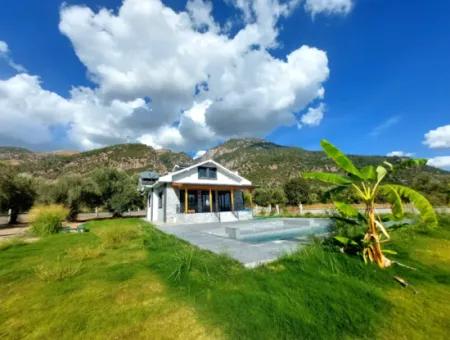 Detached House On A 3000 M² Plot In Köyceğiz Yangi Neighborhood