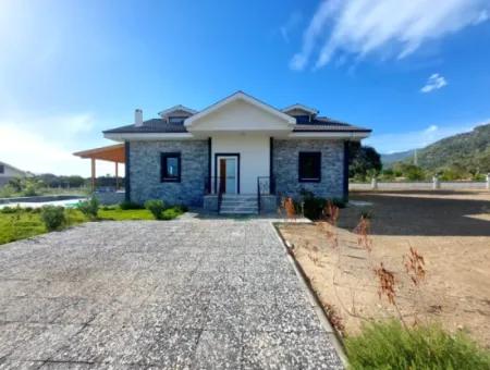 Detached House On A 3000 M² Plot In Köyceğiz Yangi Neighborhood