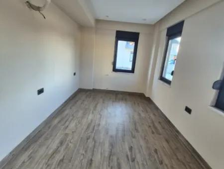 Gelişim Mahallesinde Müstakil Girişli Satılık 2+1 Daire